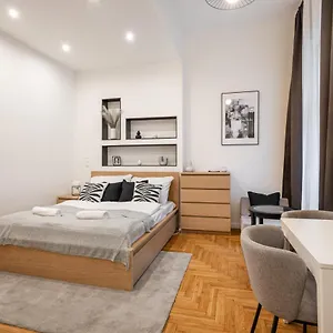 s6-boutique-suites-best-location-by-bqa.inbudapesthotels.com/